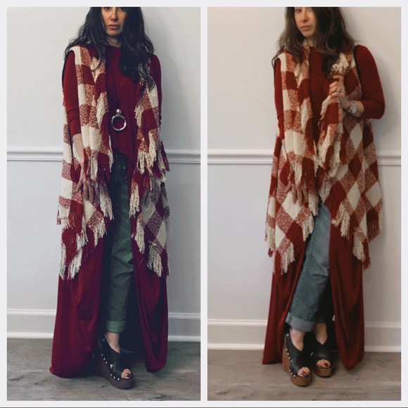 ✨LAST ONE ✨Plaid fringe vest - Picture 8 of 8